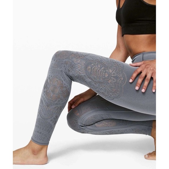 NWT Lululemon Reveal Tight *Zen Expression Solar Grey‎SIZE 6